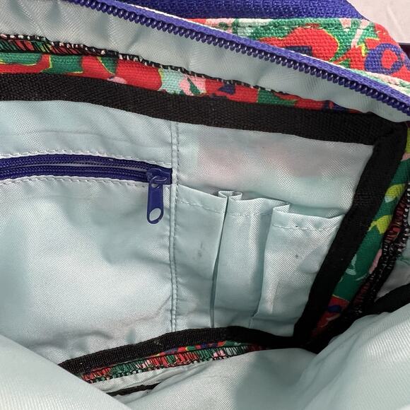 KAVU Vibrant Floral Crossbody Bag Red & Green - Picture 4 of 8